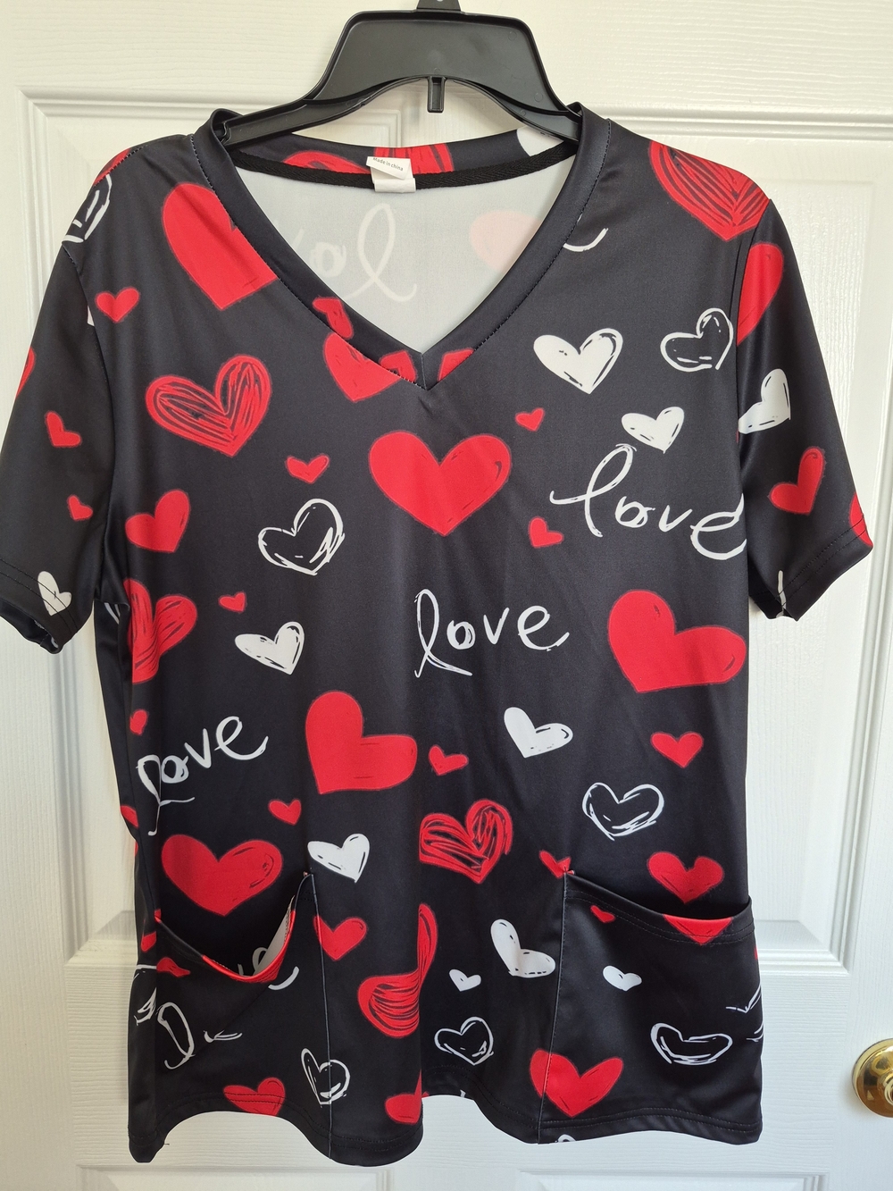SHEIN Black V-Neck Heart Print Scrub Top - Red & White